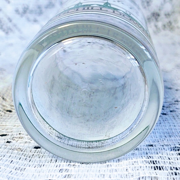 COLLECTIBLE BREEDERS CUP 1991 CHURCHILL DOWNS OFFICIAL COLLECTIBLE GLASS 5 1/4" - Picture 6 of 10